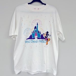 Vintage 90’s Walt Disney World shirt